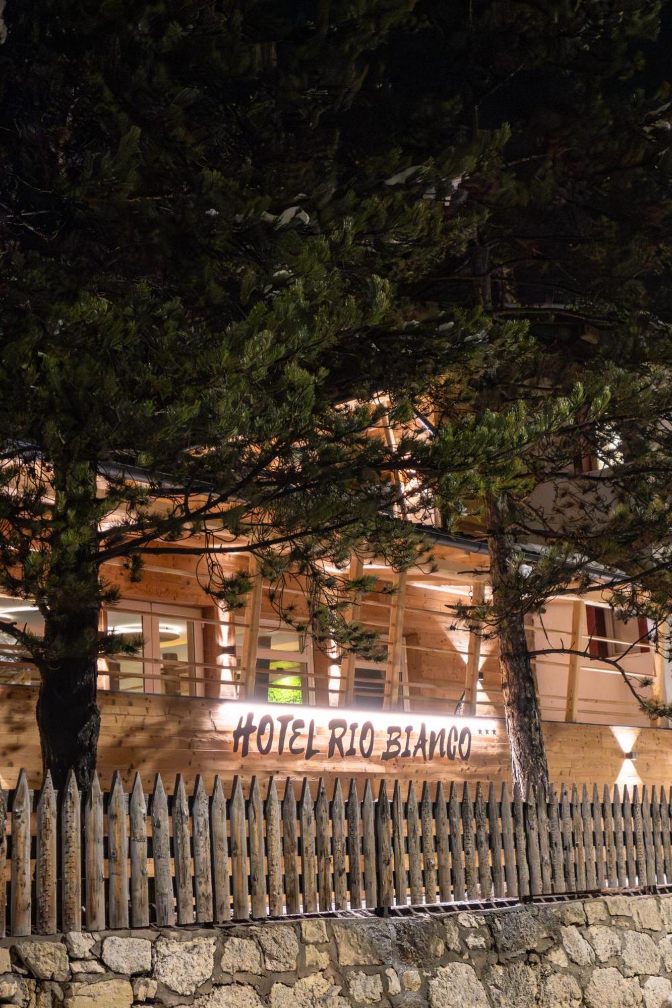 Hotel Rio Bianco Panchià Exterior foto